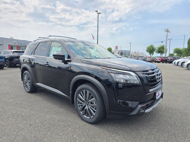 New 2025 Nissan Pathfinder SL w/ SL Premium Package image 1