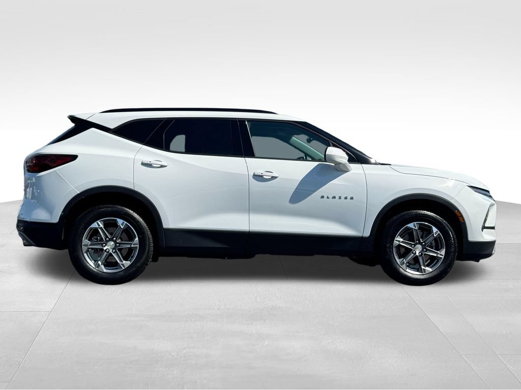 Used 2023 Chevrolet Blazer LT w/ Convenience Package AWD/4WD image 8