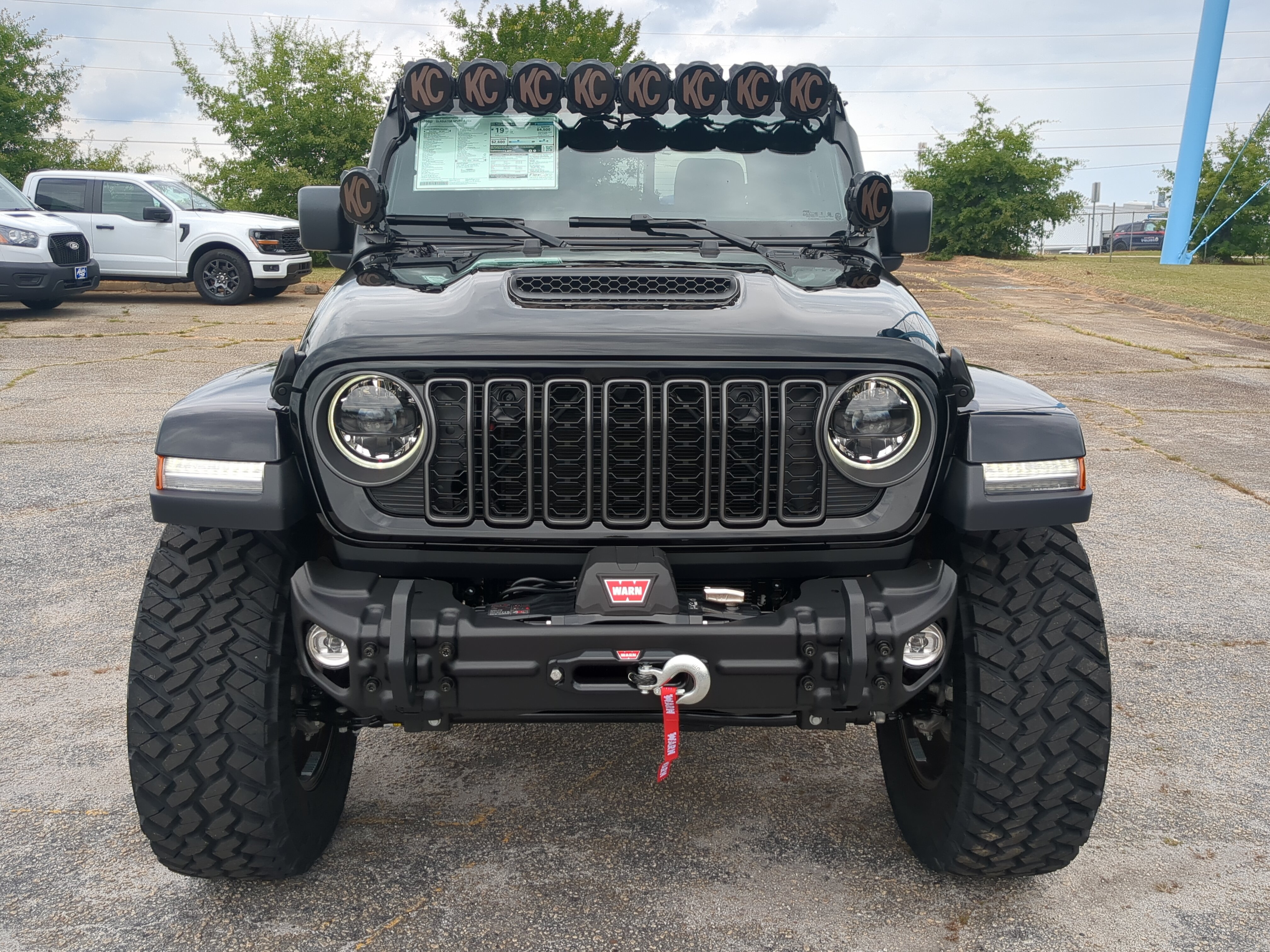 New 2026 Jeep Gladiator Sport AWD/4WD image 8