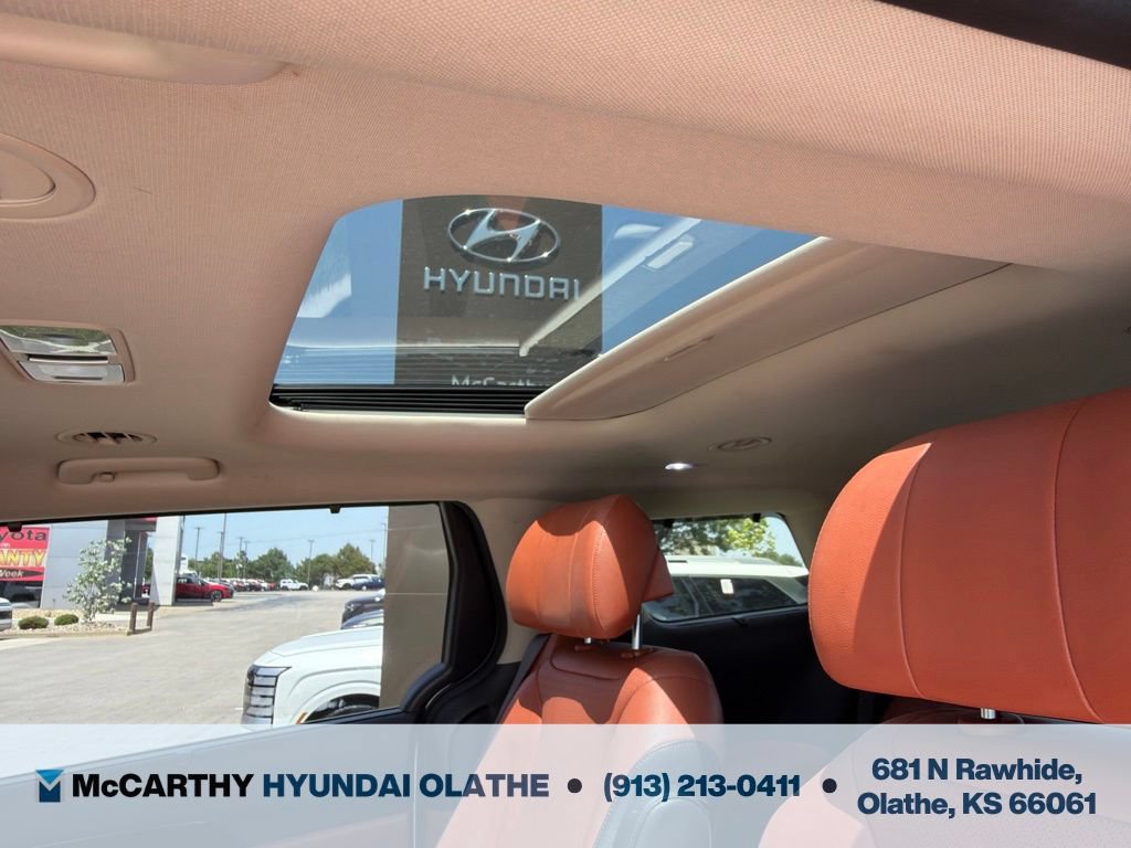 Used 2022 Kia Carnival SX Prestige FWD image 25
