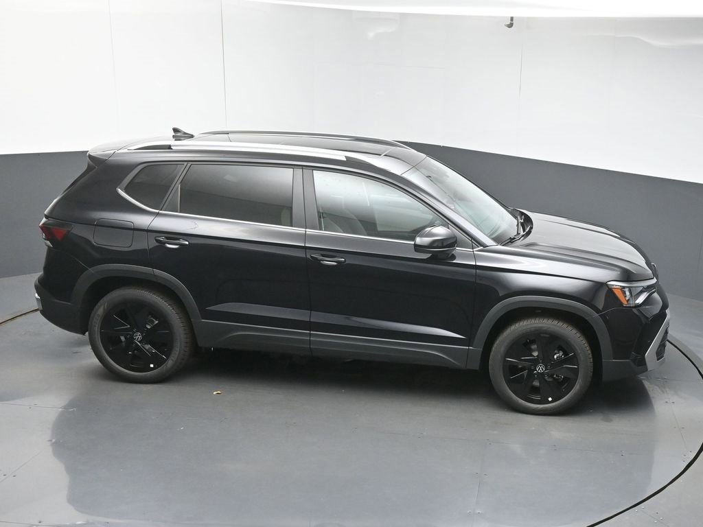 New 2025 Volkswagen Taos SE image 50
