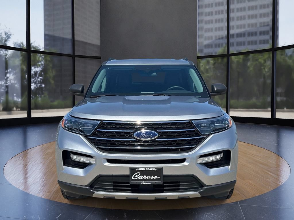 Used 2023 Ford Explorer XLT w/ Equipment Group 202A RWD image 8
