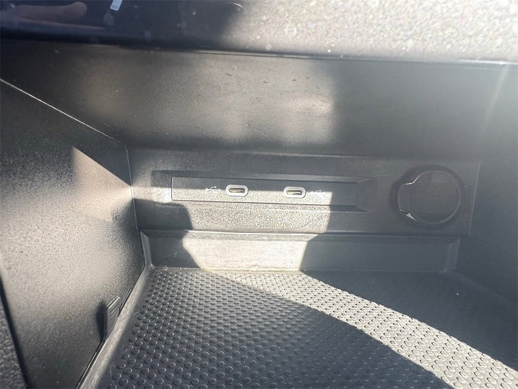 Used 2022 Volkswagen Tiguan S image 19