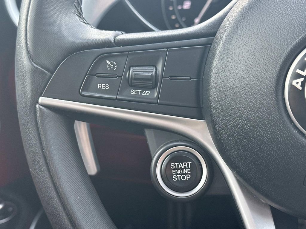 Used 2017 Alfa Romeo Giulia Ti w/ TI 19" Sport Package image 2