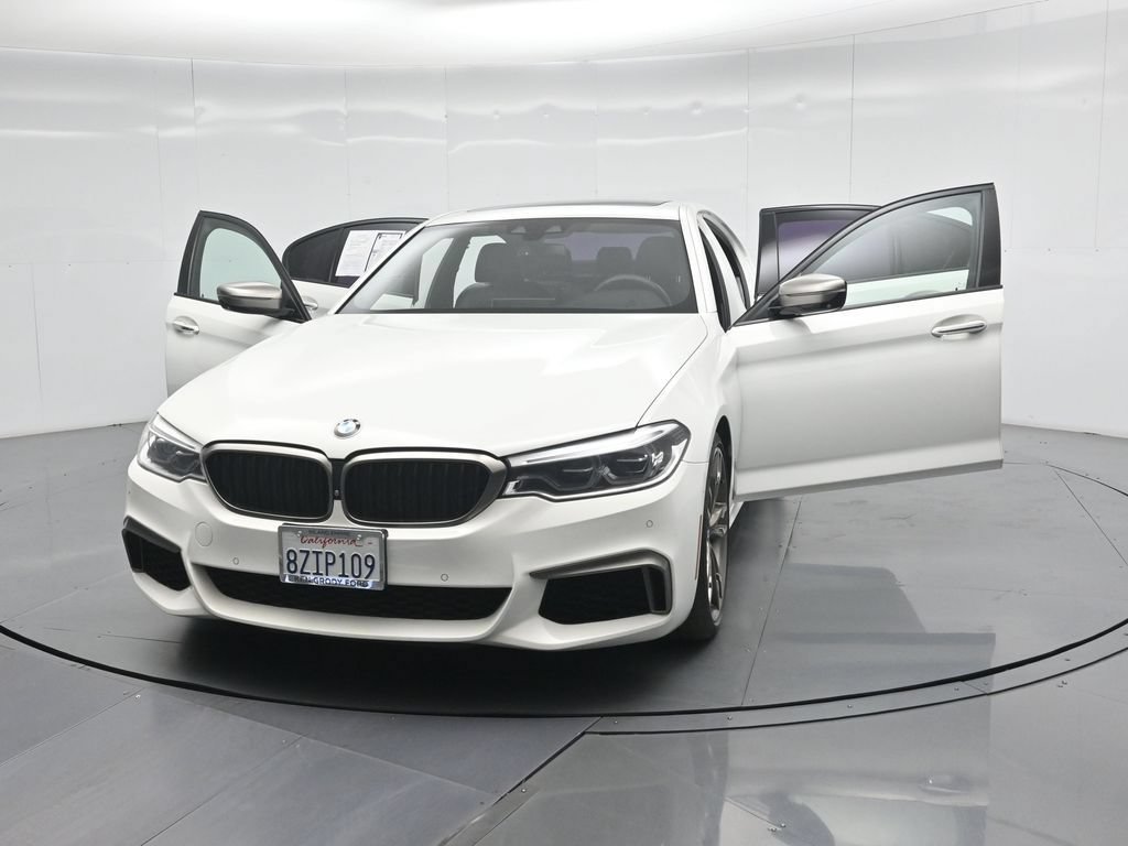 Used 2018 BMW M550i xDrive AWD/4WD image 29