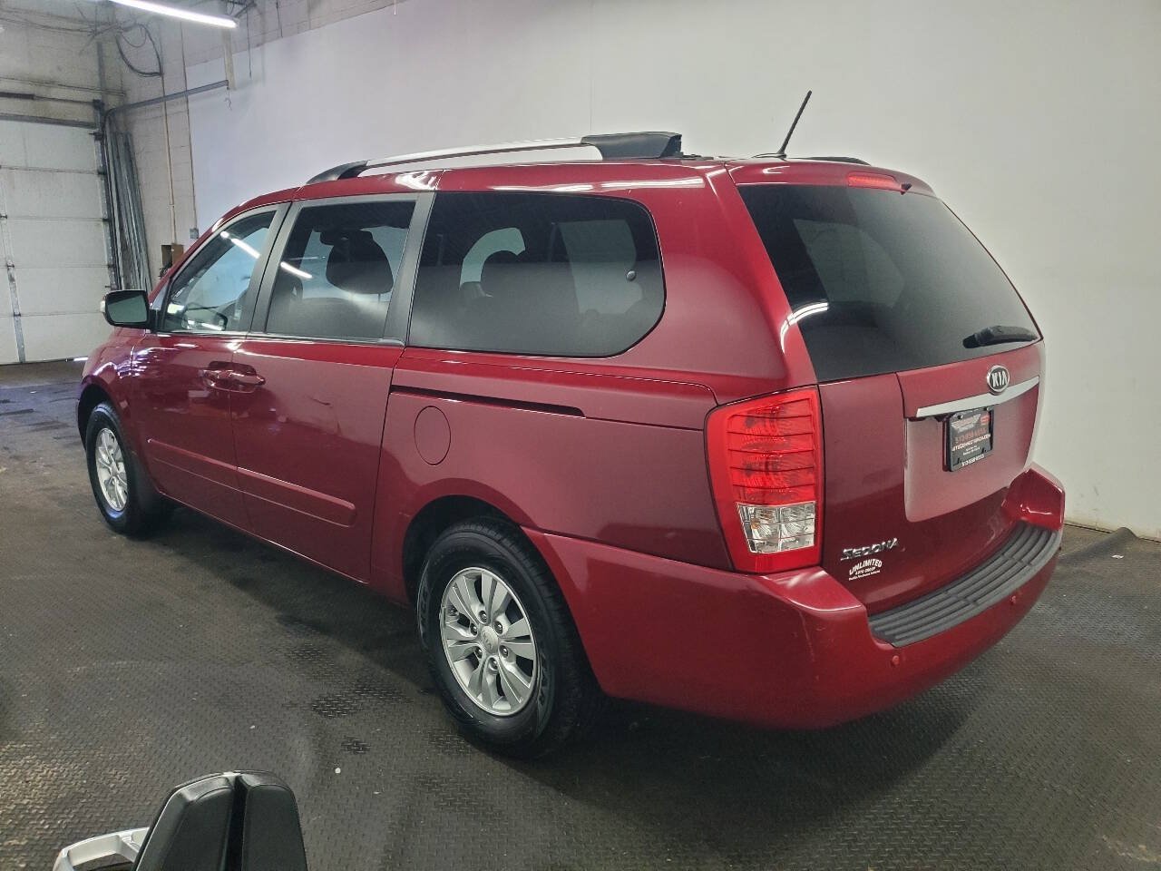 Used 2012 Kia Sedona LX w/ PWR Pkg FWD image 5