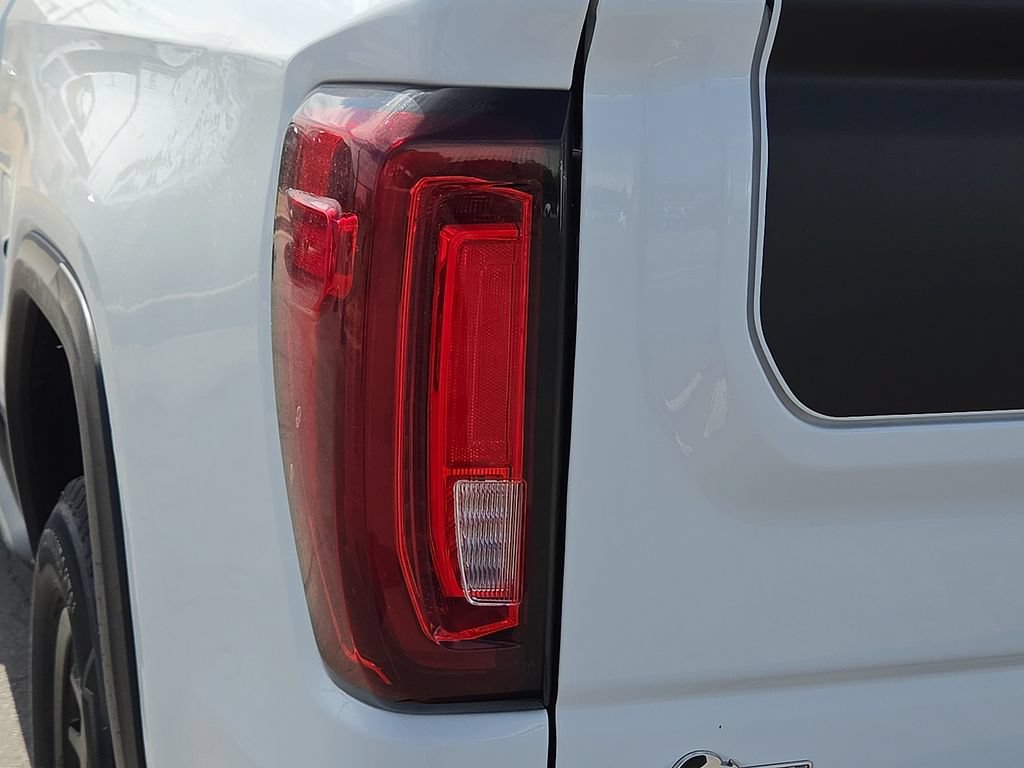 Used 2023 GMC Sierra 1500 AT4X w/ AT4X AEV Edition AWD/4WD image 9