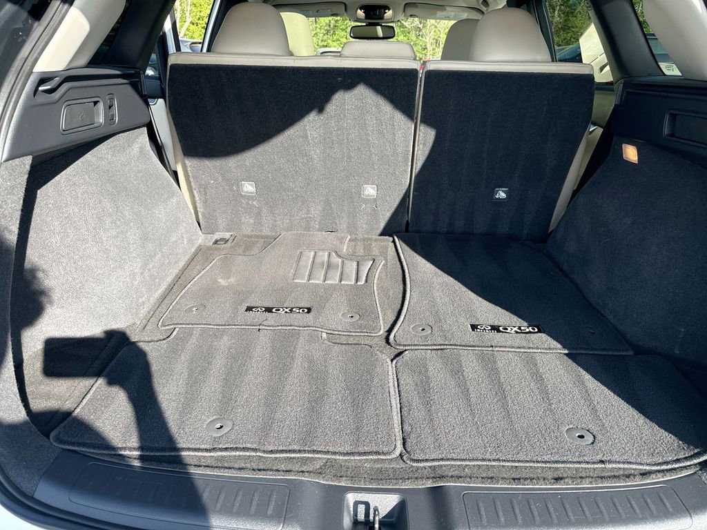 Used 2022 INFINITI QX50 Luxe w/ Cargo Package image 21