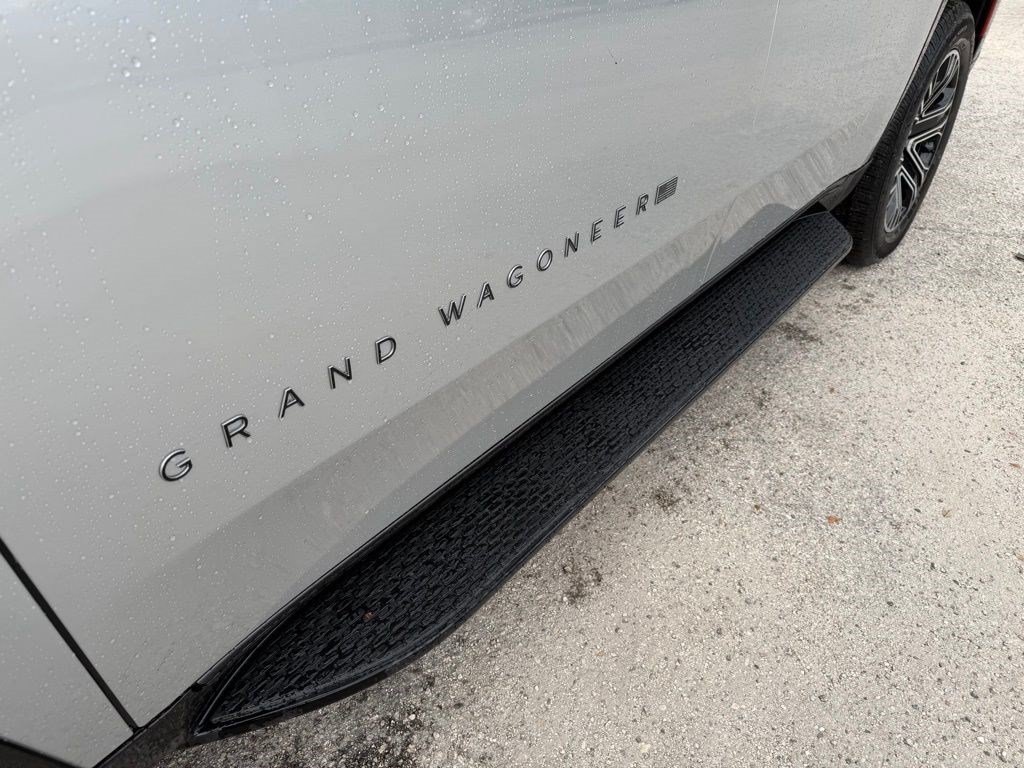 New 2026 Jeep Grand Wagoneer 4WD w/ Premium Group I image 10