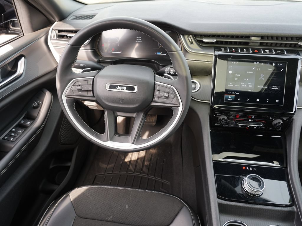 Used 2024 Jeep Grand Cherokee Altitude AWD/4WD image 18