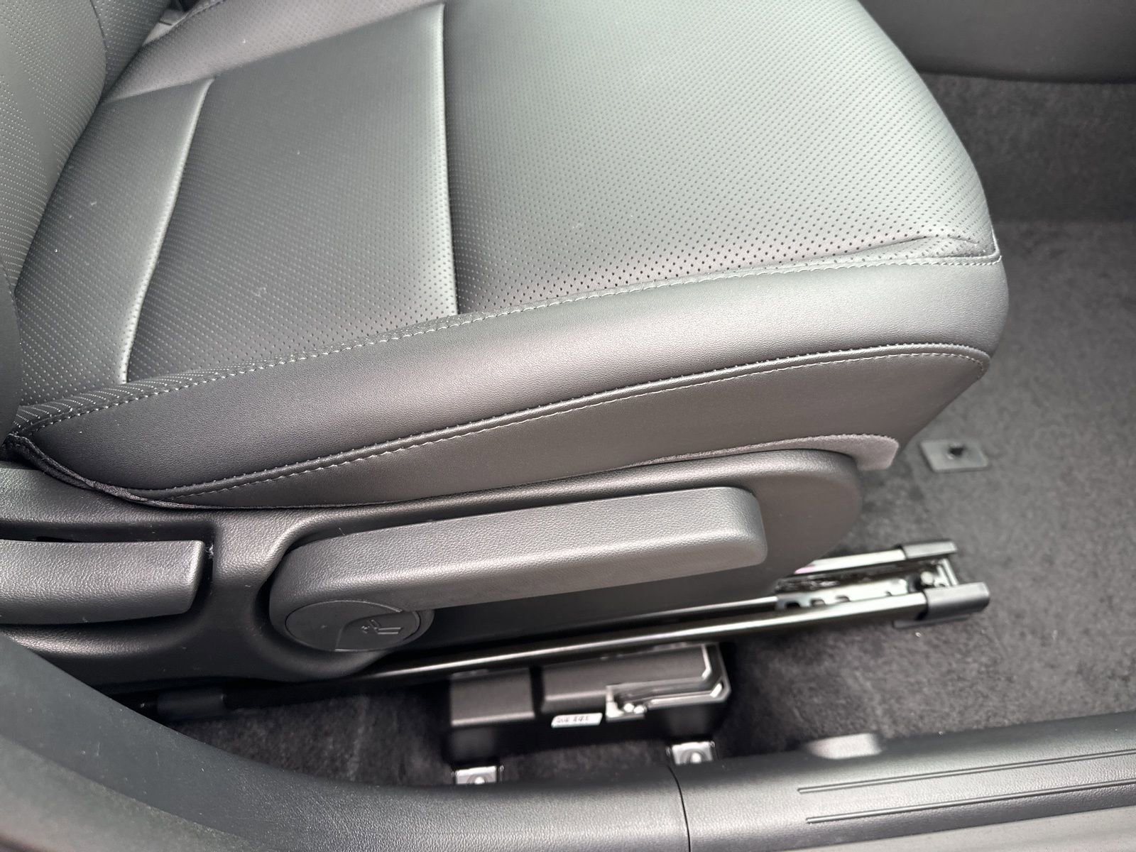 New 2026 Hyundai Kona SEL Premium image 30