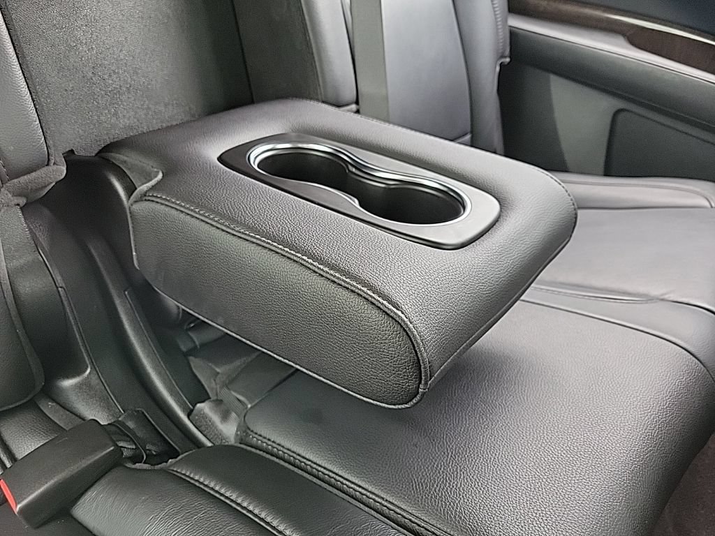 Used 2020 Acura MDX FWD image 18