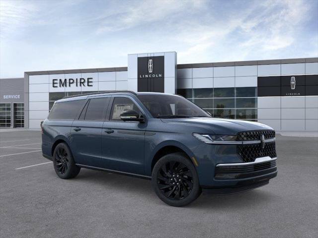 New 2026 Lincoln Navigator L Reserve w/ Jet Appearance Package AWD/4WD image 7