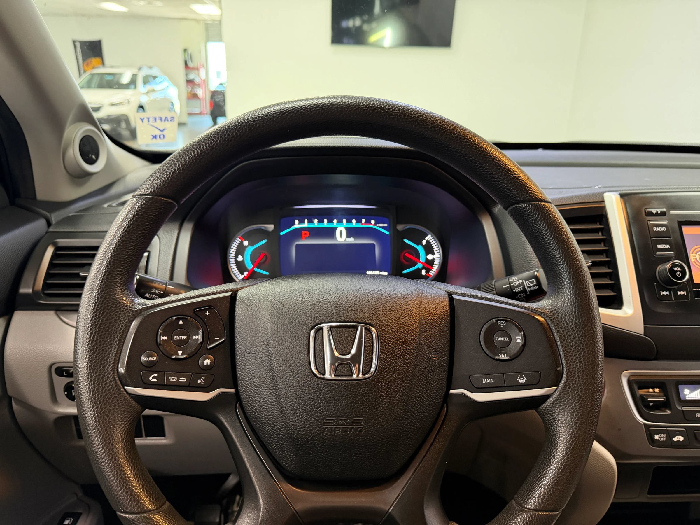 Used 2019 Honda Pilot LX image 32
