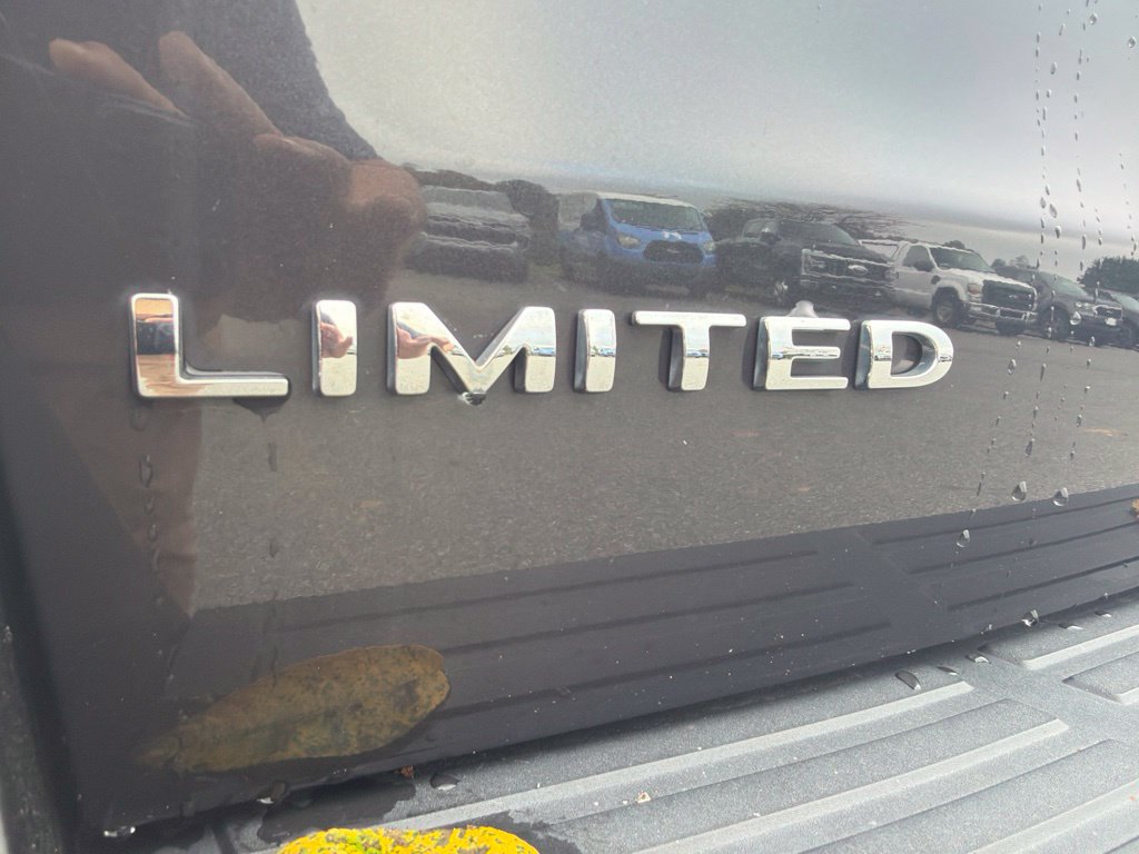 Used 2023 Ford Expedition Limited AWD/4WD image 9