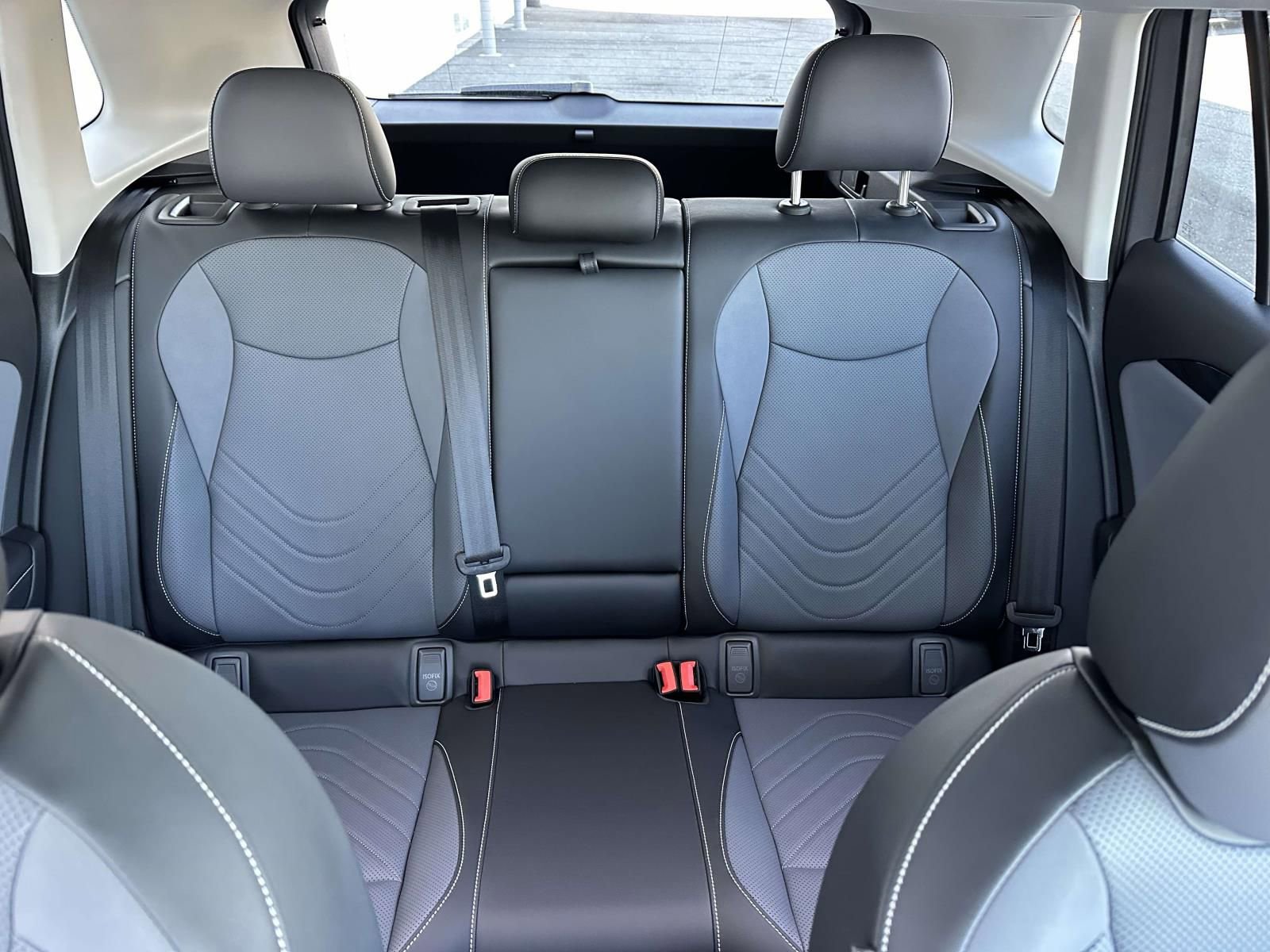 New 2026 Volkswagen Tiguan SE AWD/4WD image 14