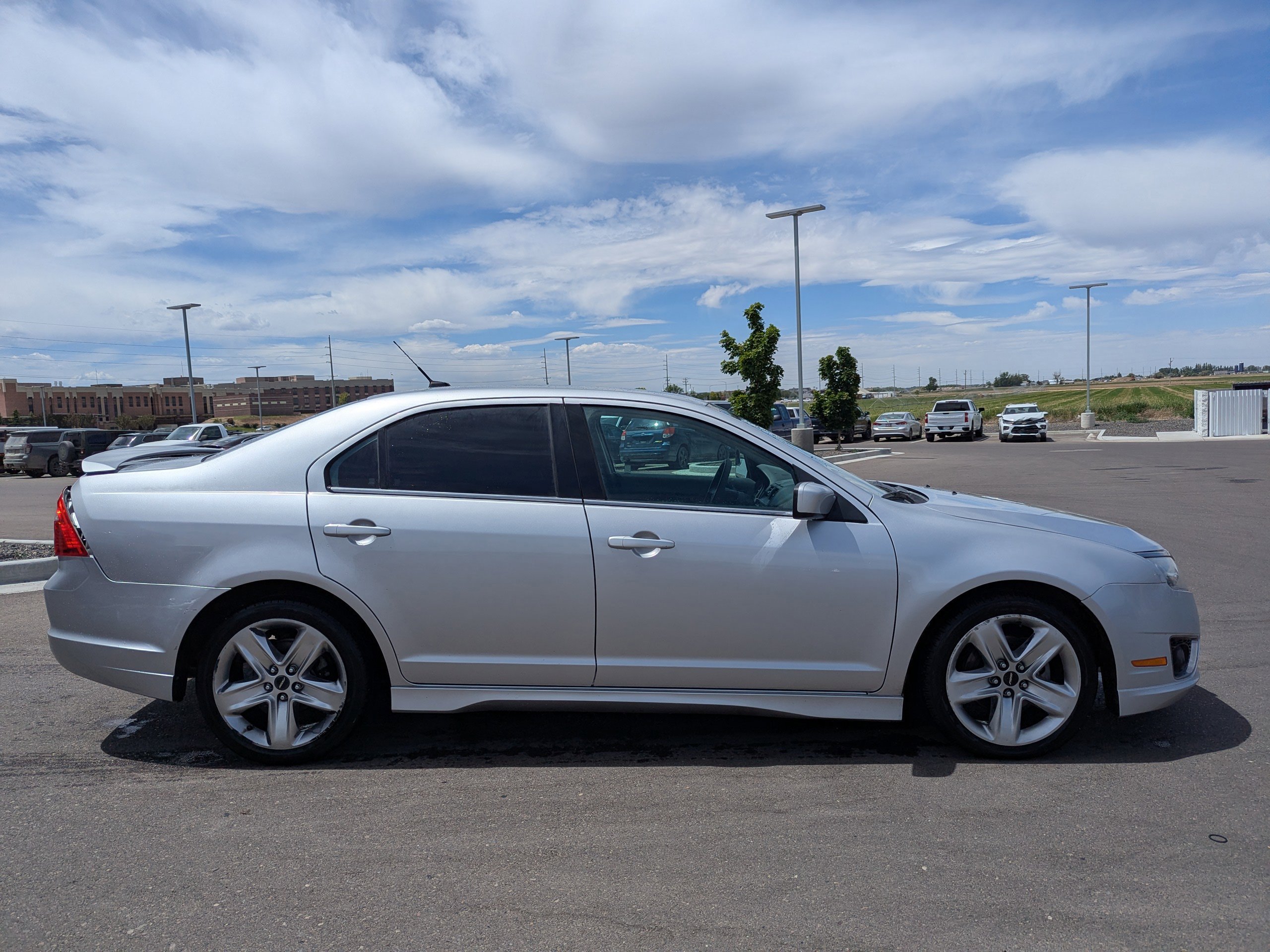 Used 2011 Ford Fusion Sport FWD image 4