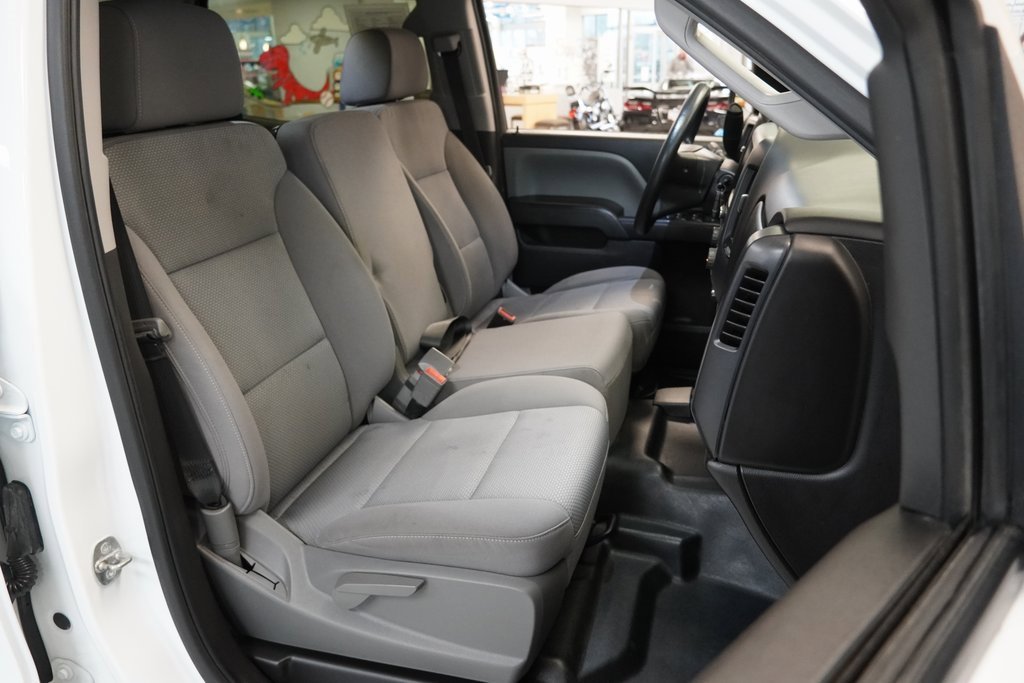 Used 2018 GMC Sierra 1500 4x4 Crew Cab w/ Sierra Convenience Package image 30