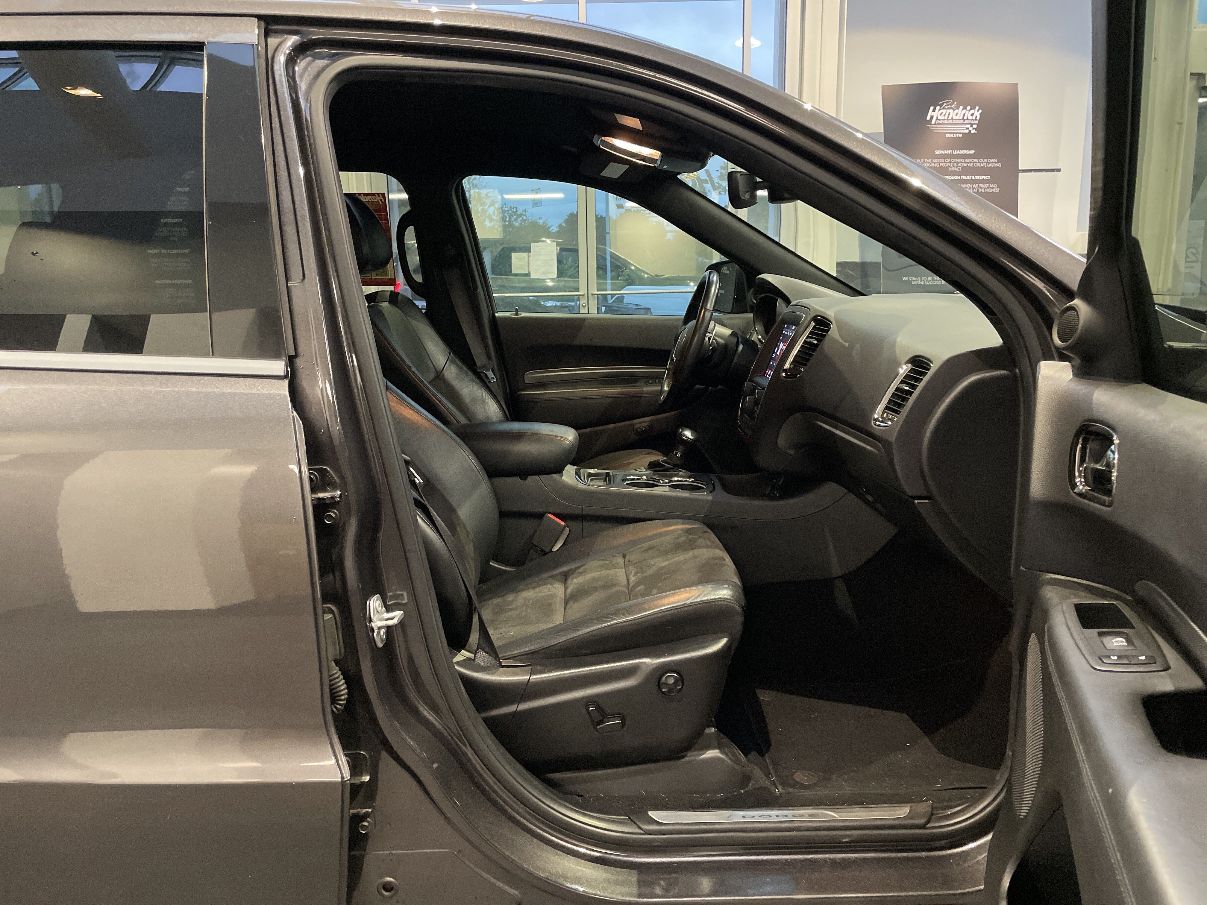 Used 2020 Dodge Durango R/T w/ Blacktop Package RWD image 40