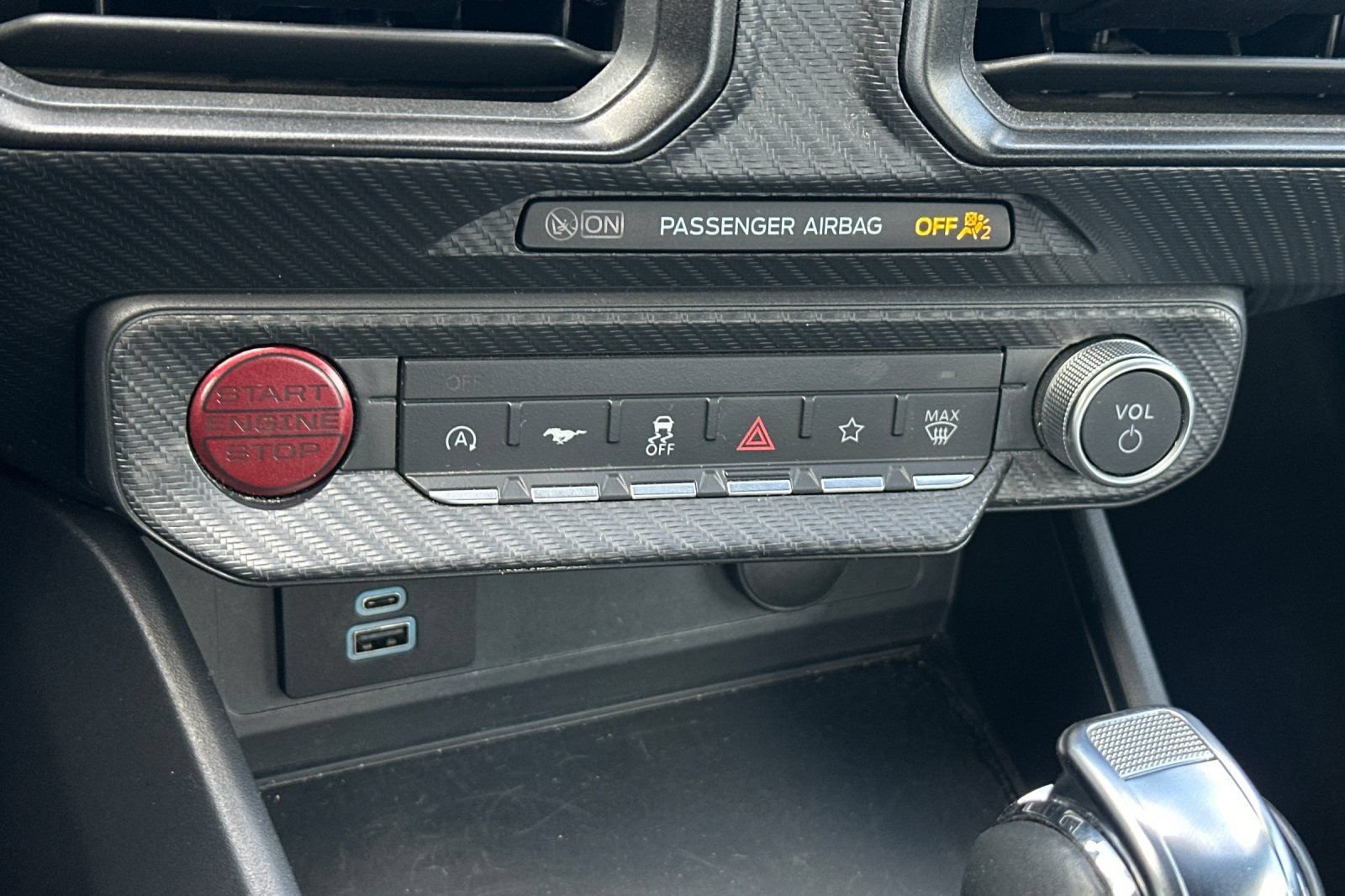Used 2024 Ford Mustang Coupe RWD image 20