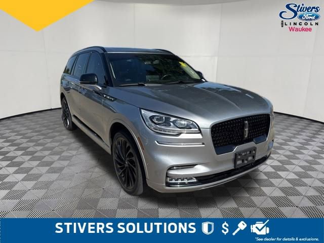 Certified 2022 Lincoln Aviator Reserve w/ Equipment Group 201A AWD/4WD image 3