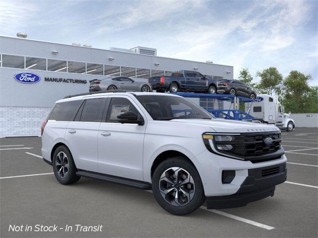 New 2026 Ford Expedition Active image 7