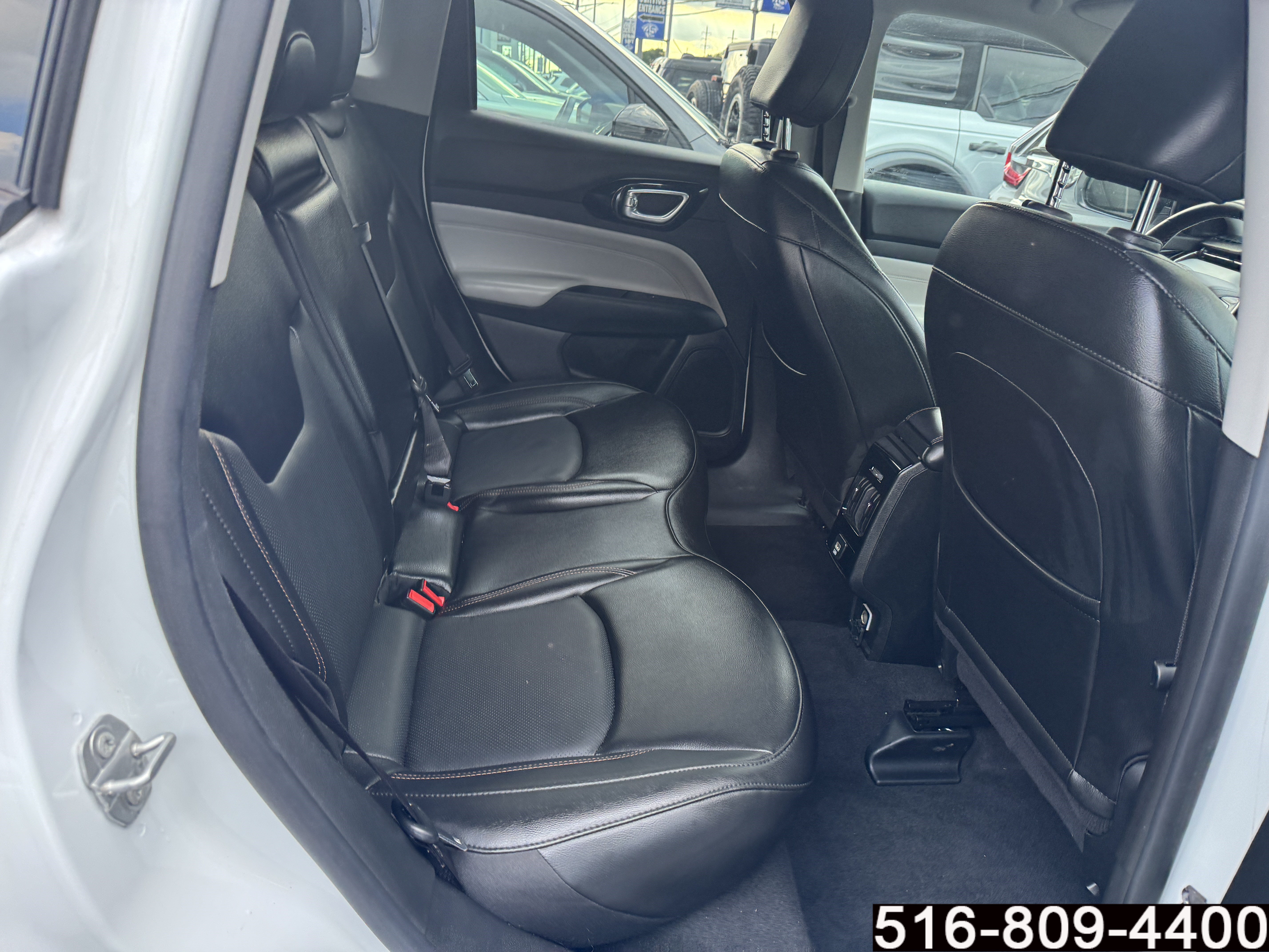 Used 2022 Jeep Compass Limited AWD/4WD image 32