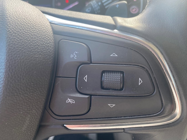 Used 2022 Buick Envision Essence w/ Technology Package I image 12