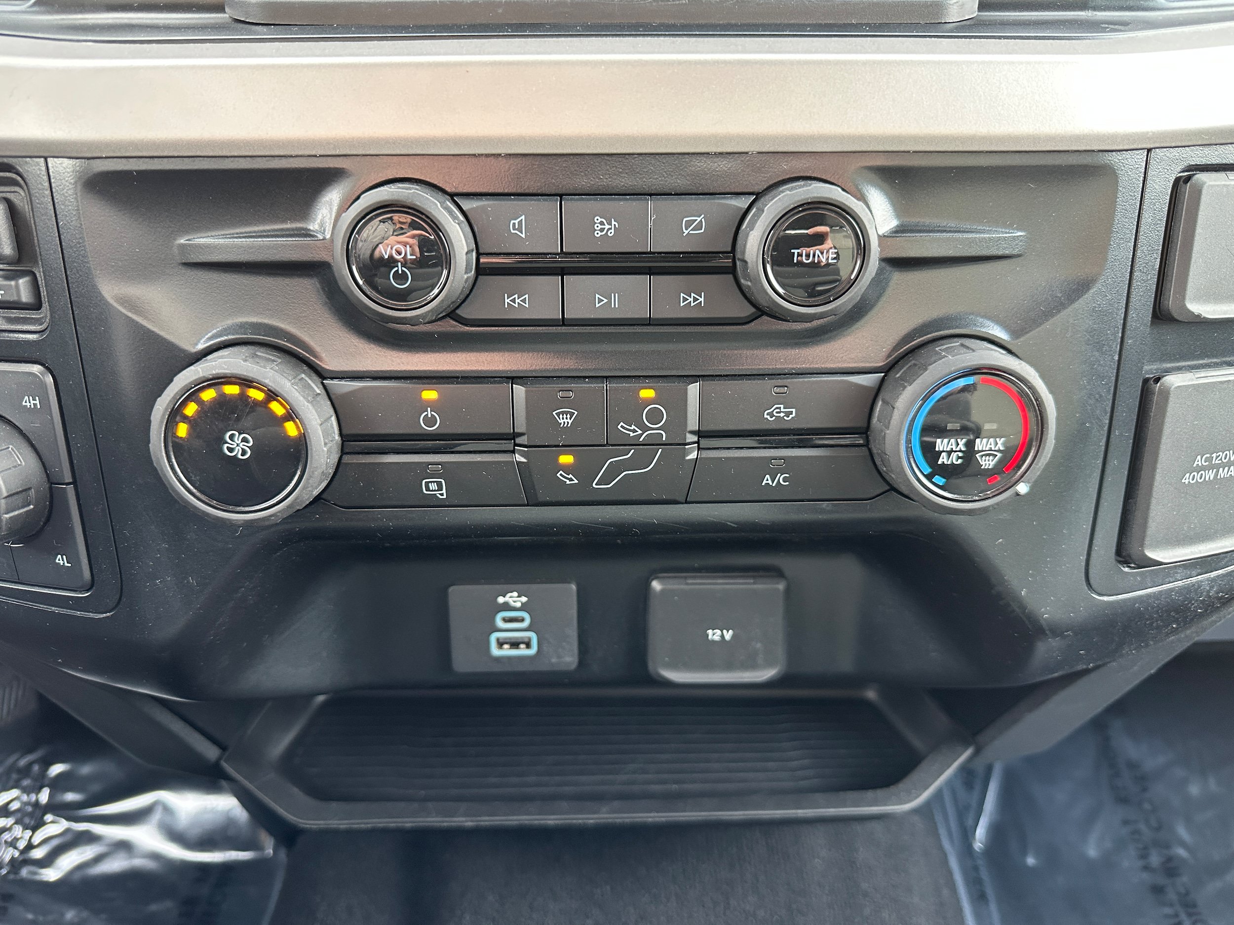Certified 2024 Ford F250 XLT AWD/4WD image 23
