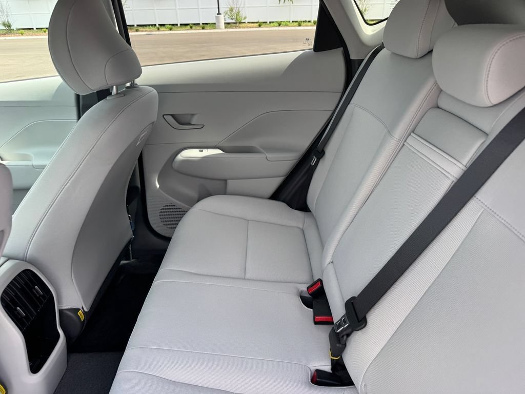 Used 2025 Hyundai Kona SEL AWD/4WD image 11