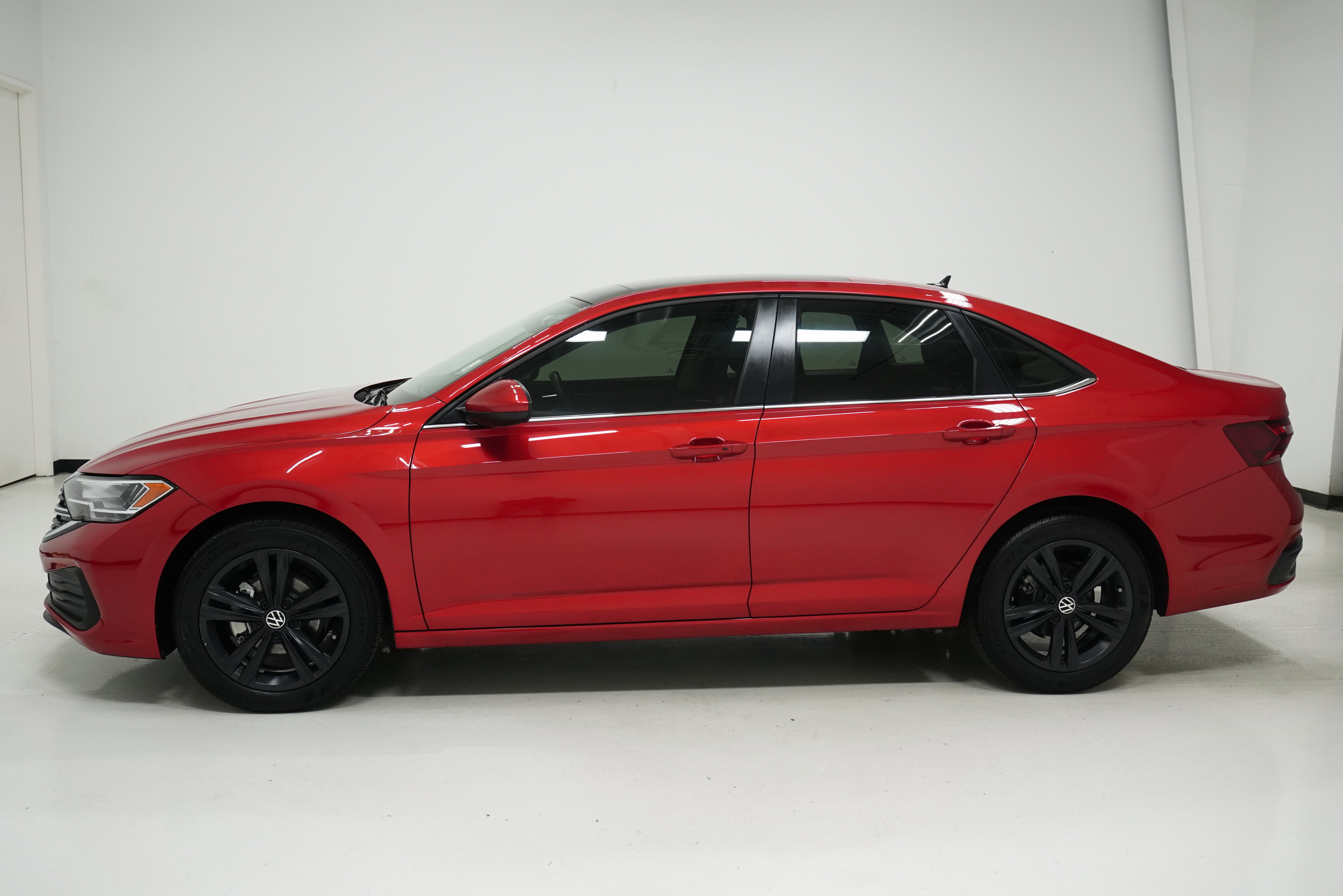 Used 2024 Volkswagen Jetta SE image 7