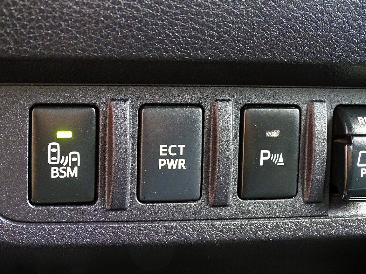 Used 2019 Toyota Tacoma TRD Sport w/ Technology Package AWD/4WD image 32
