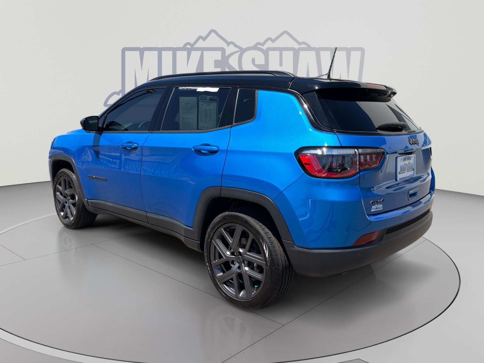 Used 2026 Jeep Compass Limited AWD/4WD image 3
