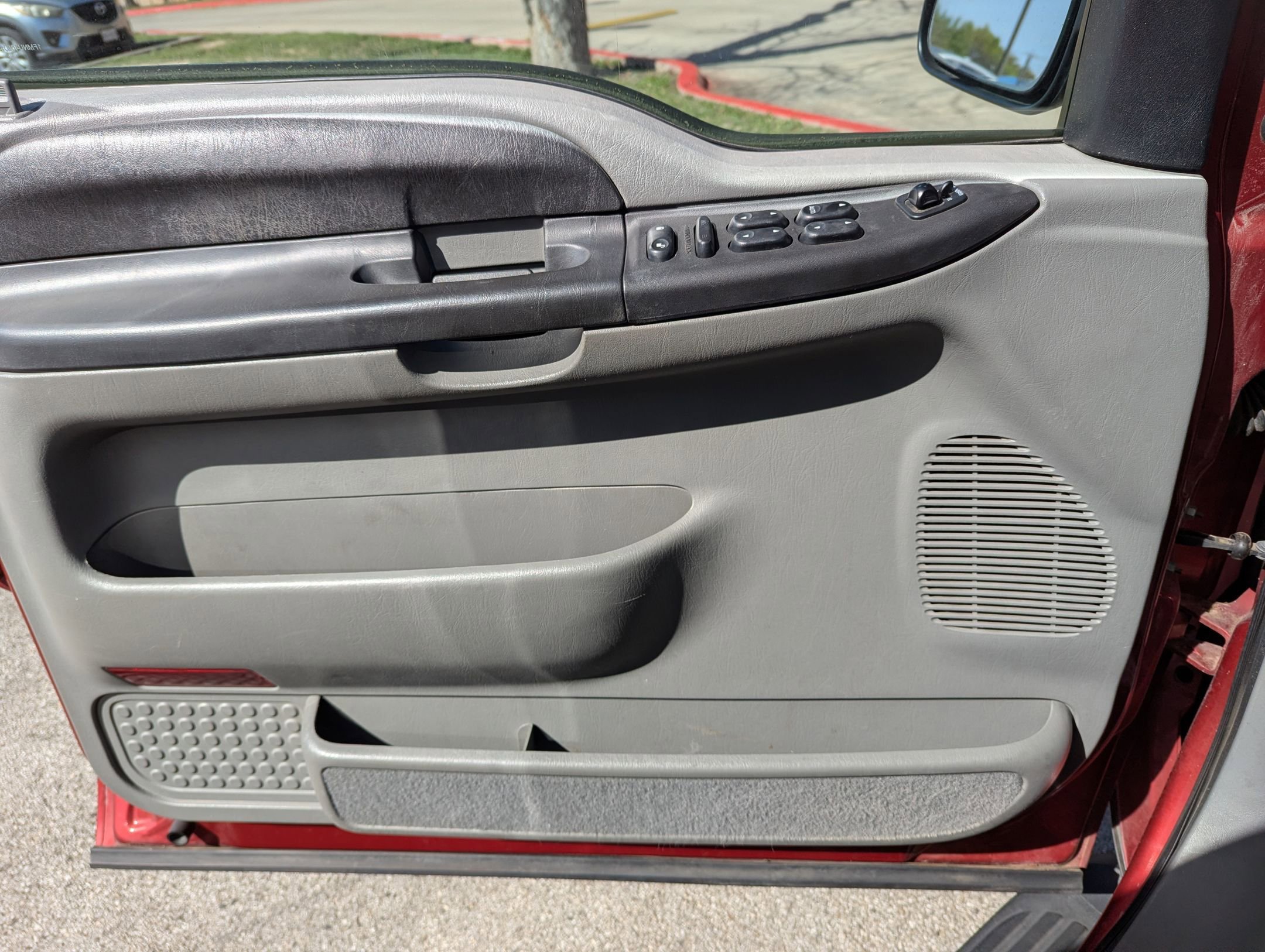 Used 2005 Ford Excursion 2WD image 10