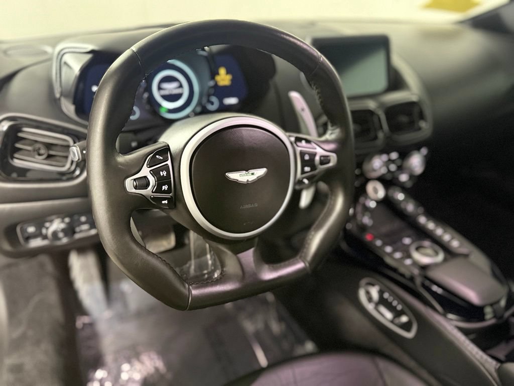 Used 2020 Aston Martin V8 Vantage Coupe RWD image 12