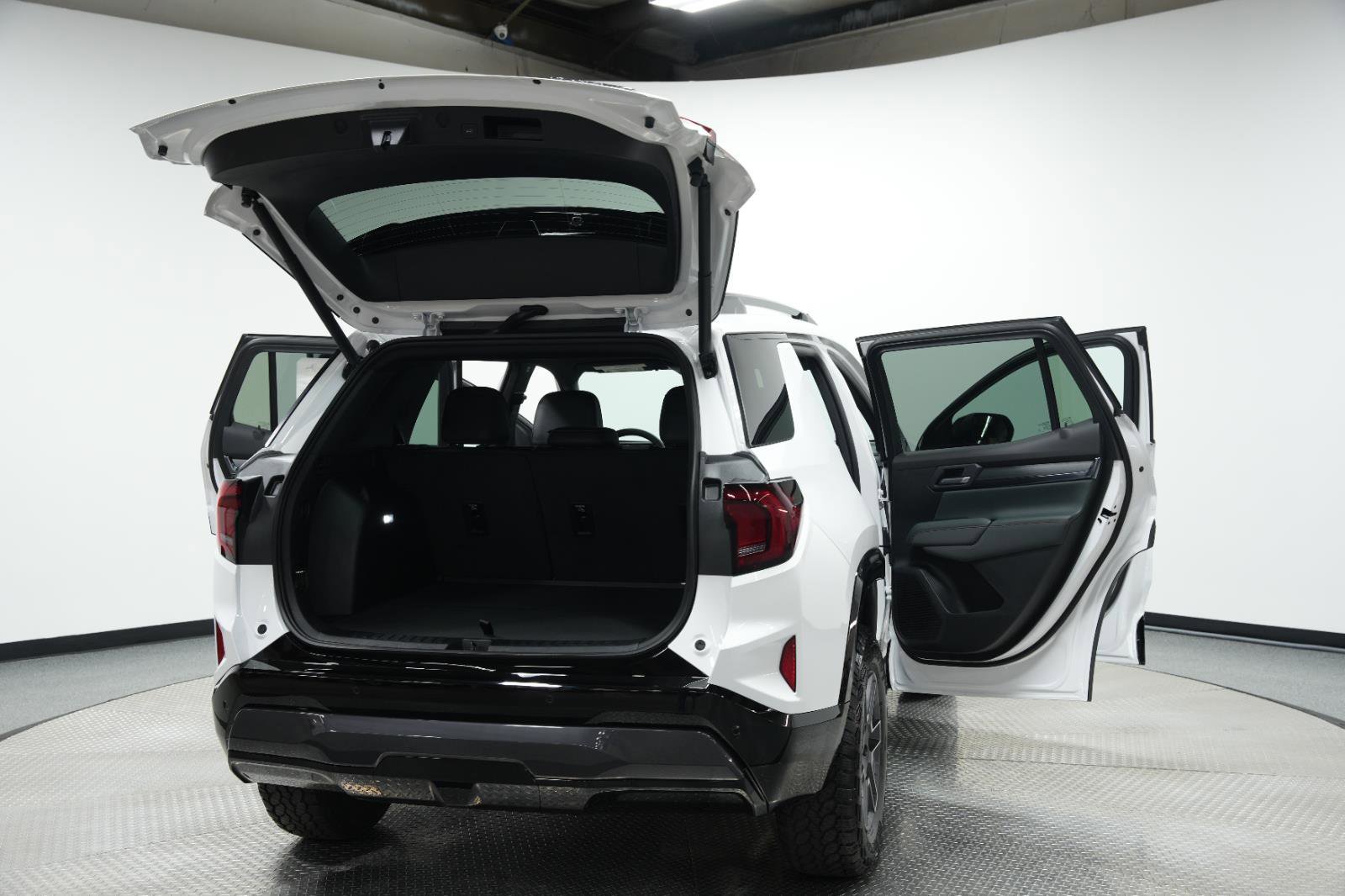 New 2026 GMC Terrain AT4 w/ Convenience Package III image 12