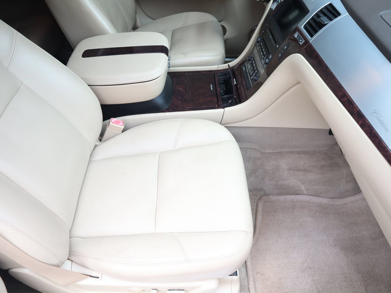 Used 2009 Cadillac Escalade EXT AWD/4WD image 54