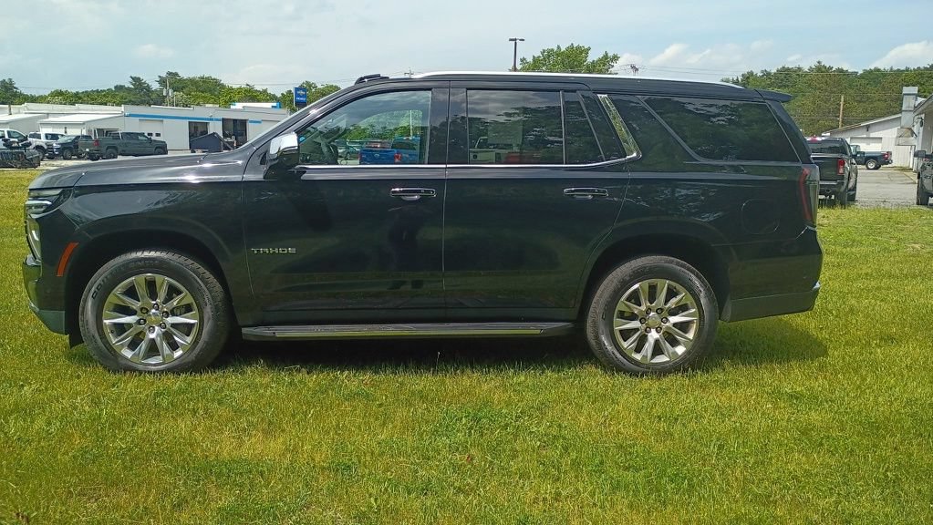 Used 2025 Chevrolet Tahoe Premier AWD/4WD image 4
