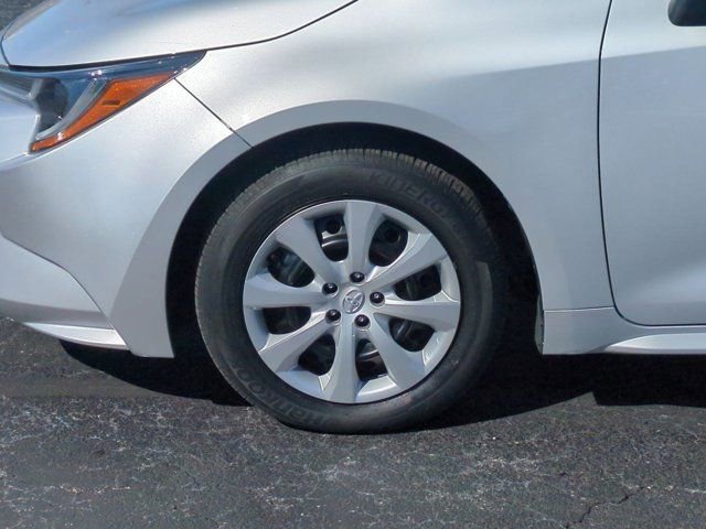 Certified 2024 Toyota Corolla LE FWD image 7