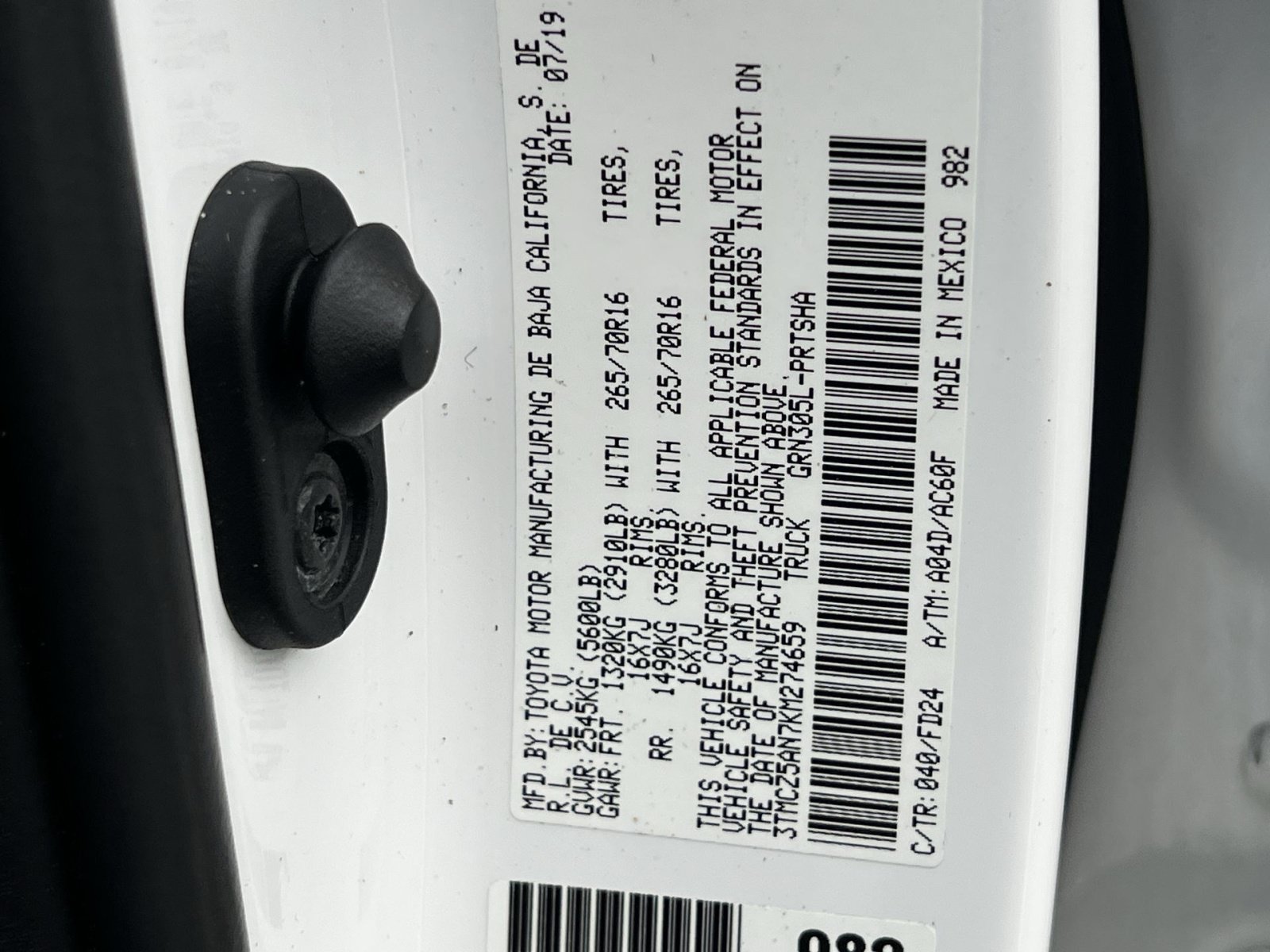 Used 2019 Toyota Tacoma TRD Off-Road AWD/4WD image 38