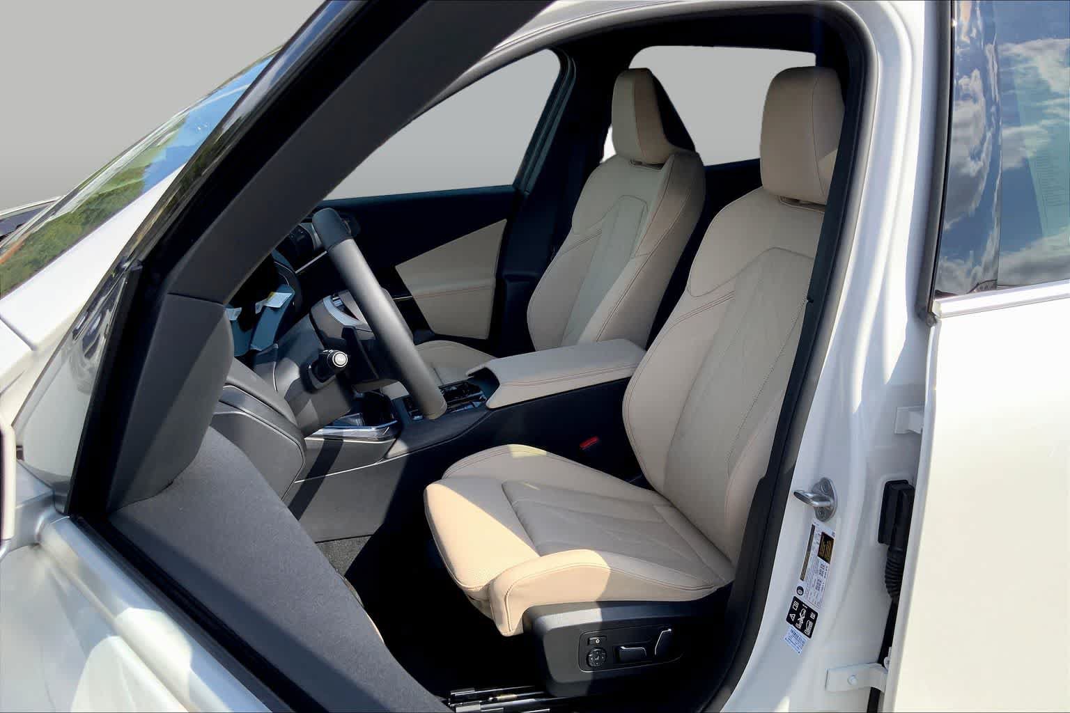New 2026 BMW X3 xDrive30i w/ Convenience Package AWD/4WD image 9