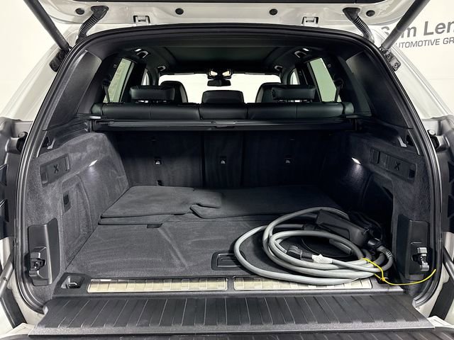 Used 2024 BMW X5 xDrive50e w/ Premium Package image 28