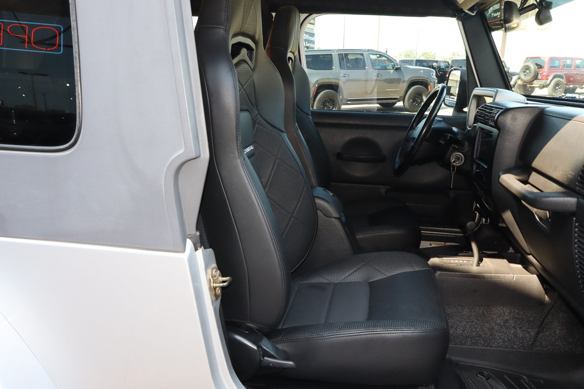 Used 2005 Jeep Wrangler Unlimited AWD/4WD image 24