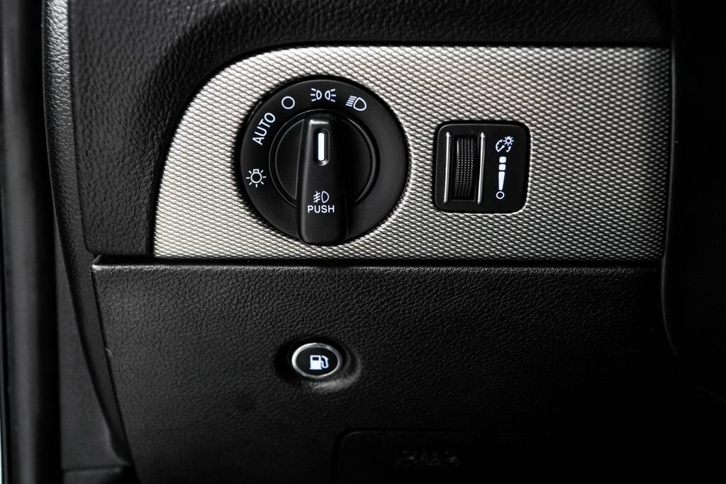 Used 2020 Dodge Durango R/T w/ Blacktop Package AWD/4WD image 44