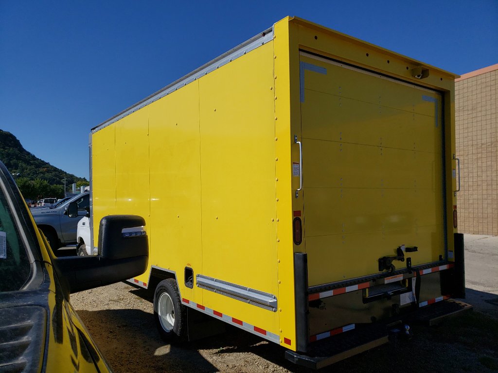 Used 2024 Ford E-350 and Econoline 350 Super Duty w/ Driver's Safety Package image 4
