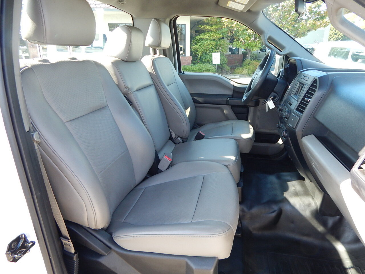 Used 2017 Ford F150 XL w/ Equipment Group 101A Mid RWD image 19