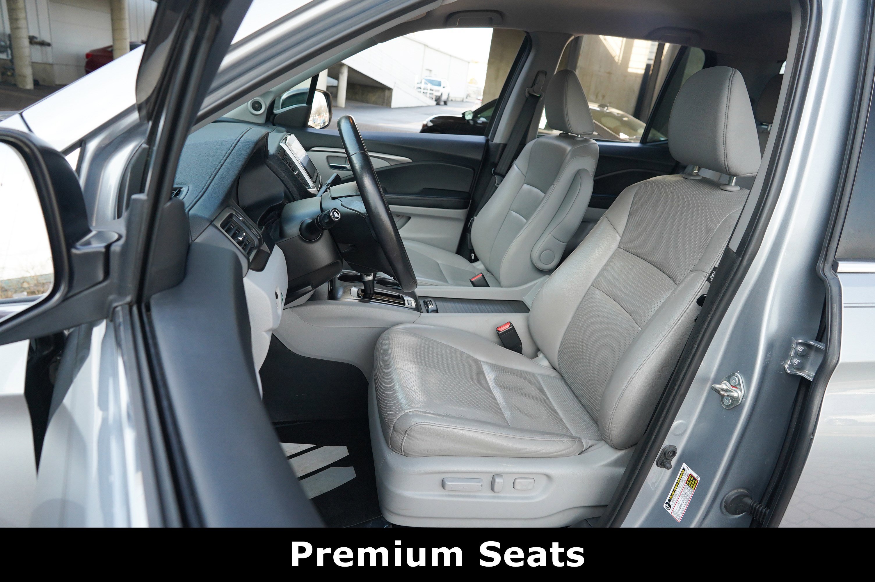 Used 2018 Honda Ridgeline RTL-T image 24