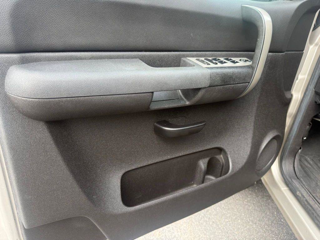 Used 2009 Chevrolet Silverado 1500 LT w/ All Star Package RWD image 29