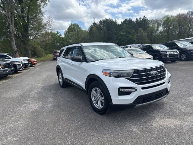 Used 2021 Ford Explorer XLT w/ Equipment Group 202A image 9