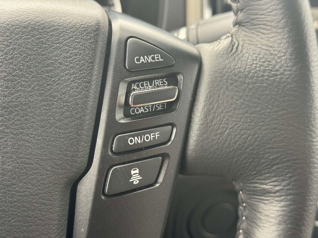Used 2025 Nissan Frontier SV w/ SV Convenience Package RWD image 21